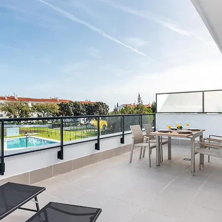 New Pool Apartment *